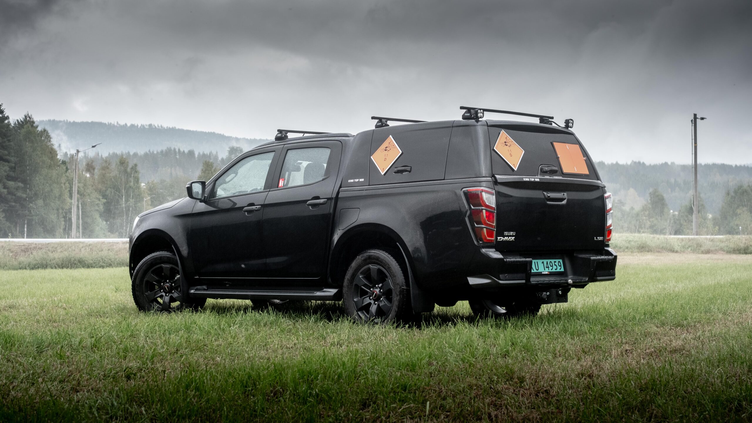 Isuzu D-Max ADR Pickup side